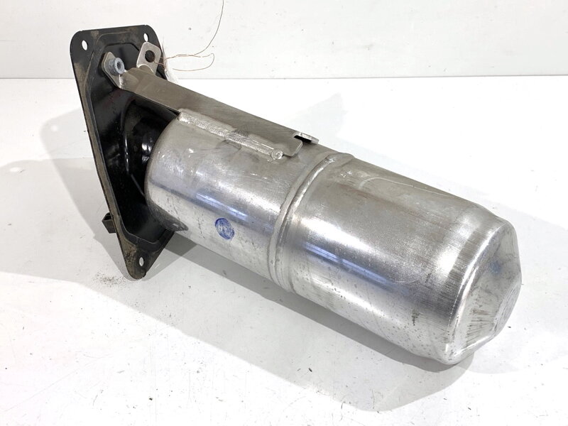 Nádrž tlaku Audi A6 C8 Avant (4A5) 2018 - 2022 4K0616204A