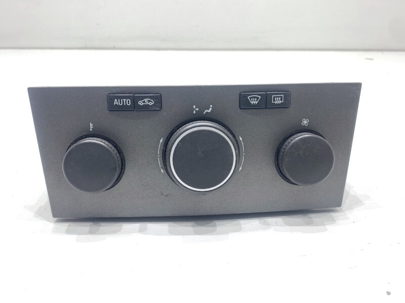 Panel ovládání ventilace Opel Astra H Kombi (A04) 2004 - 2014 13122963