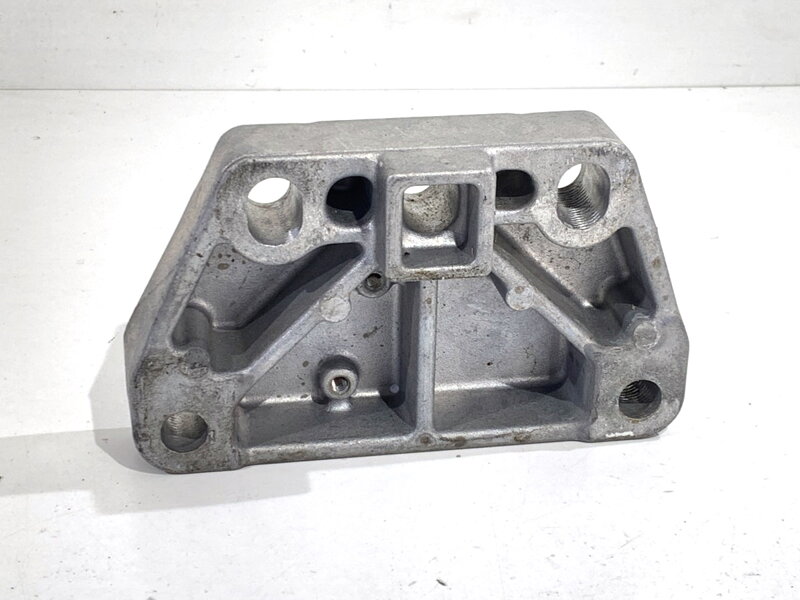 Držák převodovky převodů VW Golf VII (5G1, BQ1, BE1, BE2) 2012 - 2022 5QE199588B