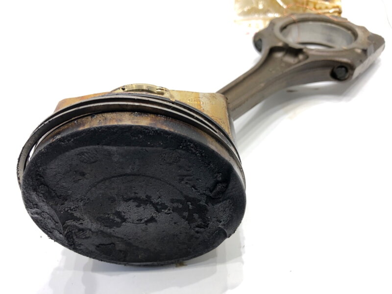 Píst S ojnicí Lexus CT (ZWA10_) 2010 - 2022