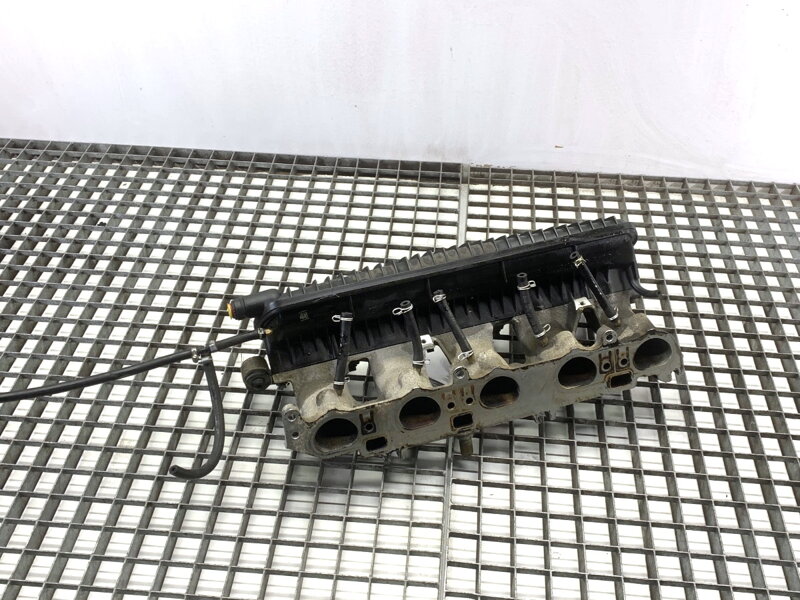 Sací potrubí Volvo V70 III (135) 2007 - 2016 30650184