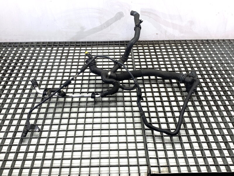 Hlavní potrubí vody VW Arteon (3H7, 3H8) 2017 - 2022 5Q0122157EP