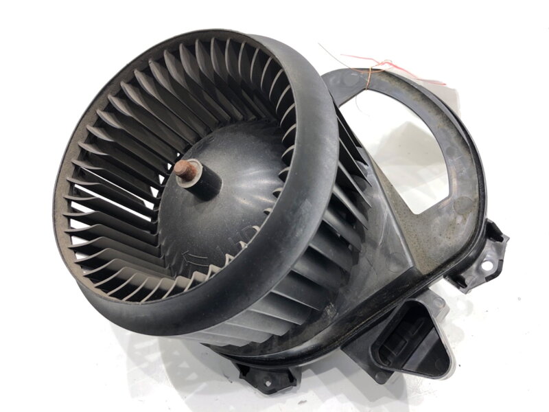 Ventilátor topení Mercedes-benz Class A (W176) 2012 - 2018 A2469064200