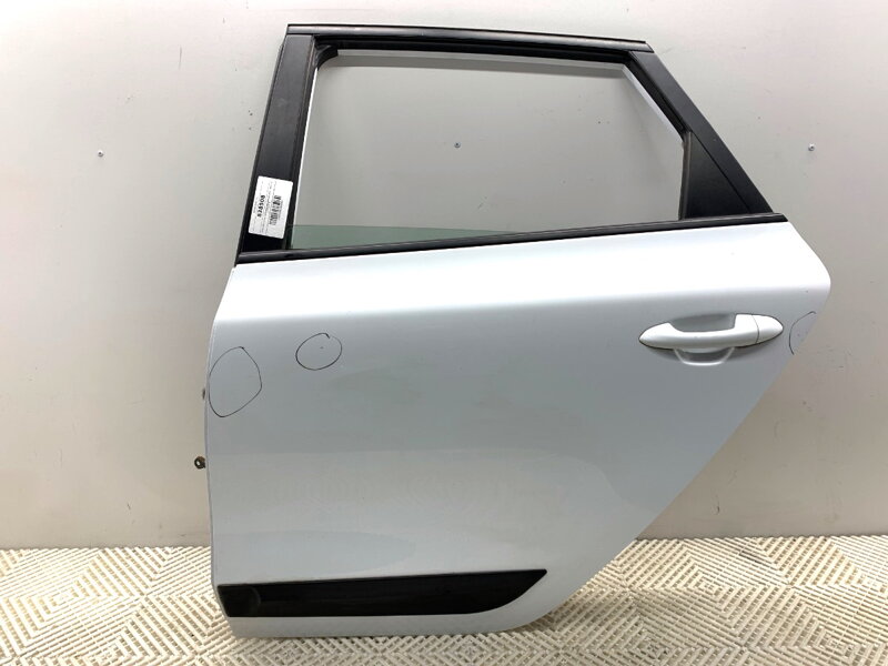 Dveře levé zadní KIA CEE ' D Sportswagon (JD) 2012 - 2018