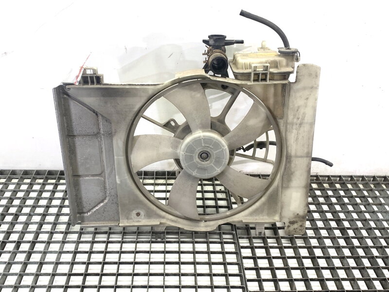 Ventilátor chladiče Toyota Yaris (_P13_) 2010 - 2022 422750-4972