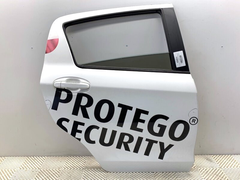 Dveře pravé zadní Toyota Yaris (_P13_) 2010 - 2022