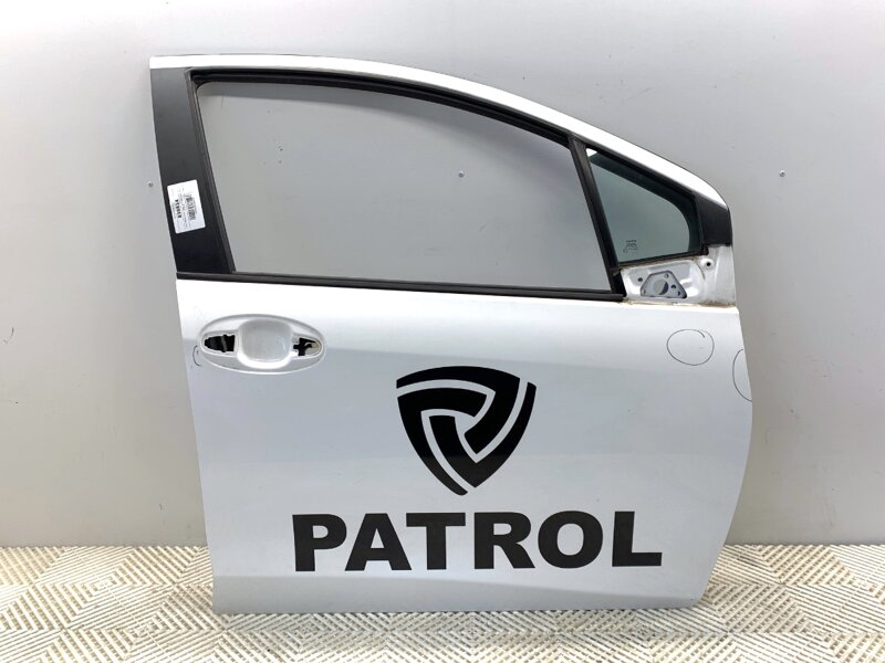 Dveře pravé přední Toyota Yaris (_P13_) 2010 - 2022