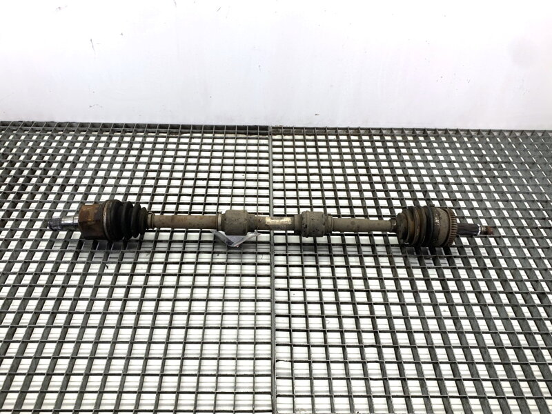 Poloosa pravá přední KIA Carens IV 2013 - 2022