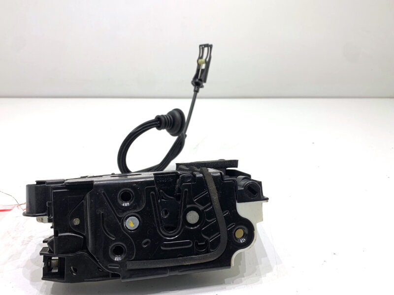 Zámek dveří pravý přední VW Sharan (7N1, 7N2) 2010 - 2022 5K1837016D