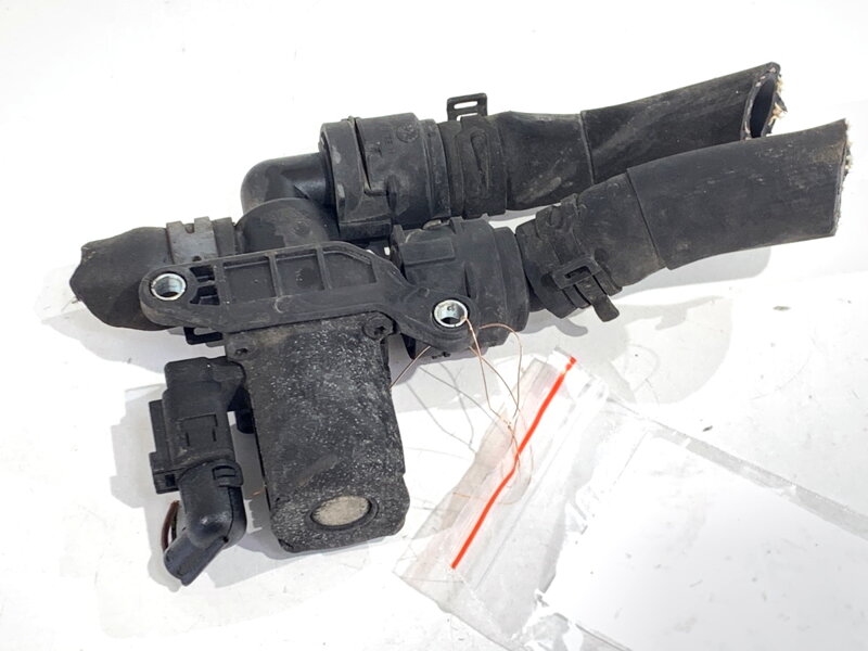 Vodní ventil VW Sharan (7N1, 7N2) 2010 - 2022 1K0820036F