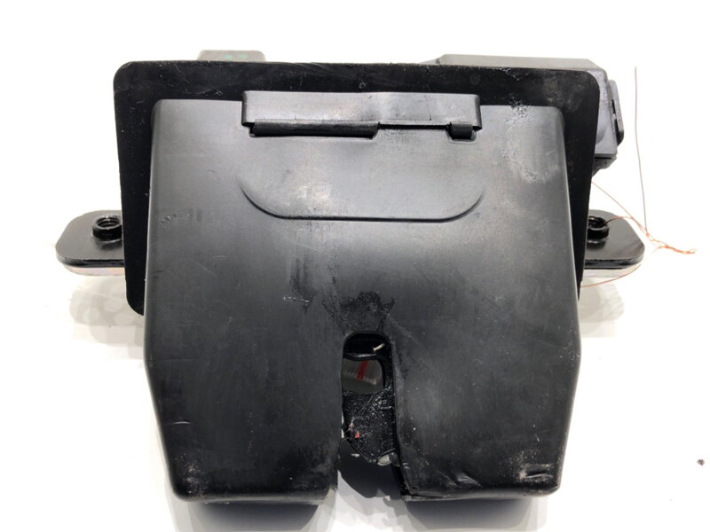 Zámek víka kufru zadní Ford Fiesta VI (CB1, CCN) 2008 - 2022 8A61-A442A66-BE