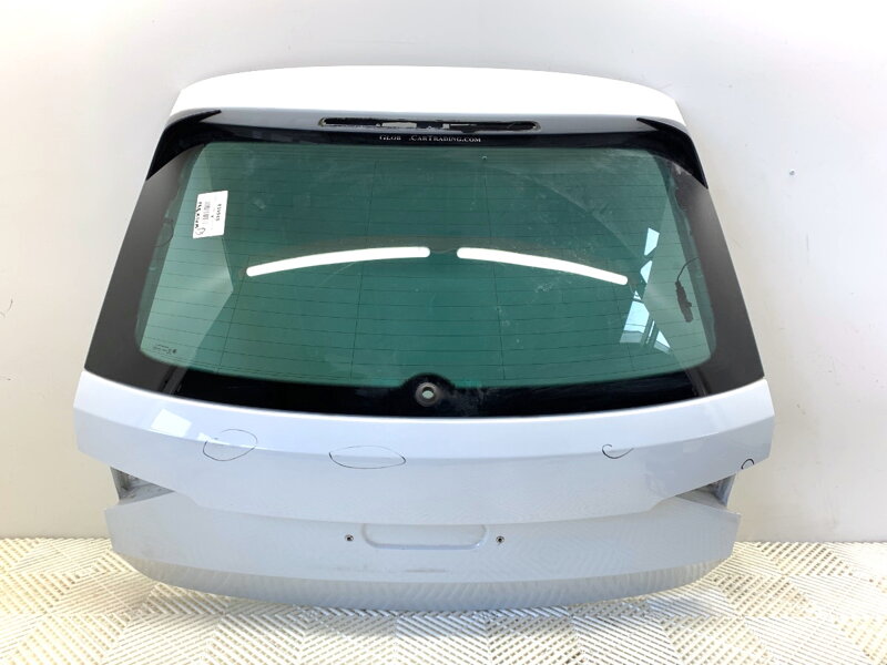 Víko kufru zadní 2Y2Y Skoda Superb III Kombi (3V5) 2015 - 2022