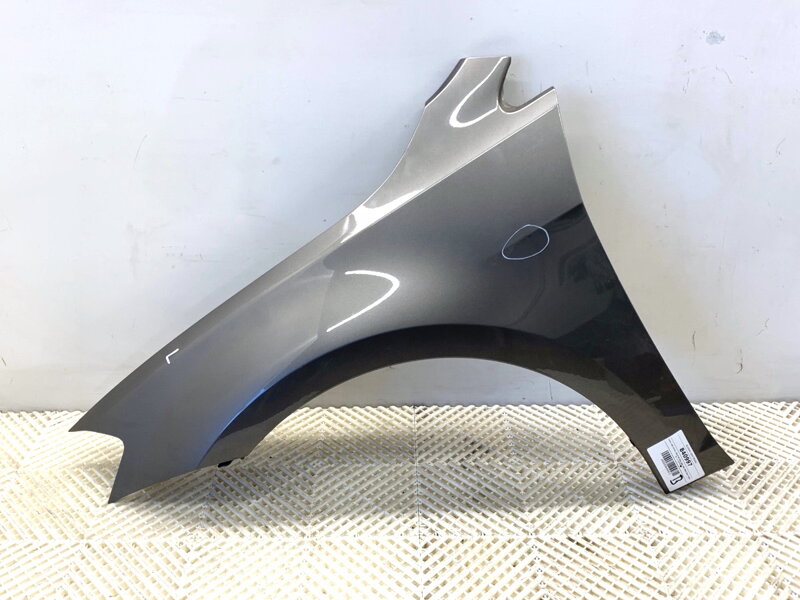 Blatník levý přední VW Golf VII (5G1, BQ1, BE1, BE2) 2012 - 2022 LA7N