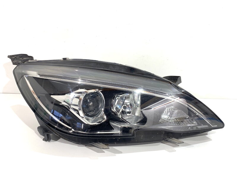 Světlo pravé přední Peugeot 308 II (LB_, LP_, LW_, LH_, L3_) 2013 - 2021 9816990580