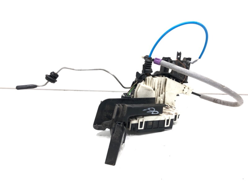 Zámek dveří pravý přední Mercedes-benz Class A (W176) 2012 - 2018 A1667200435