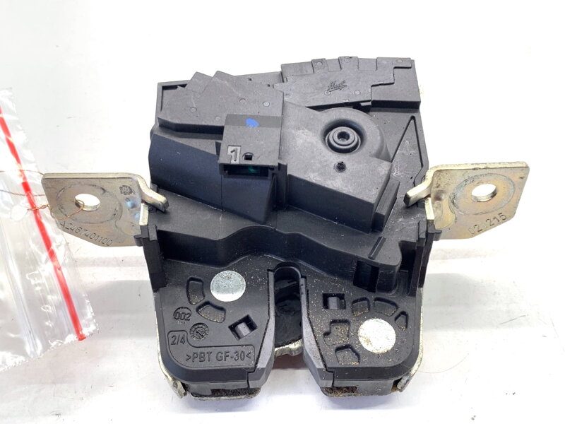 Zámek víka kufru zadní Mercedes-benz Class A (W176) 2012 - 2018