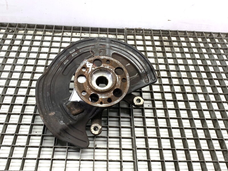 Otoč pravá přední Mercedes-benz Class A (W176) 2012 - 2018