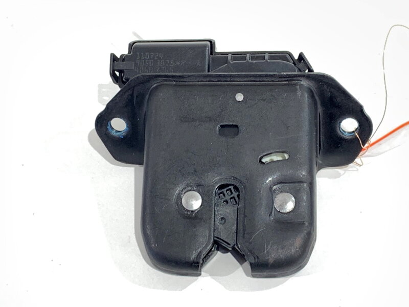 Zámek víka kufru zadní Nissan Qashqai III (J12) 2021 - 2022 905030754R