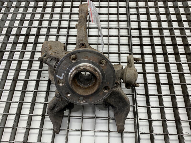 Otoč levá přední Skoda Fabia III Kombi (NJ5) 2014 - 2022