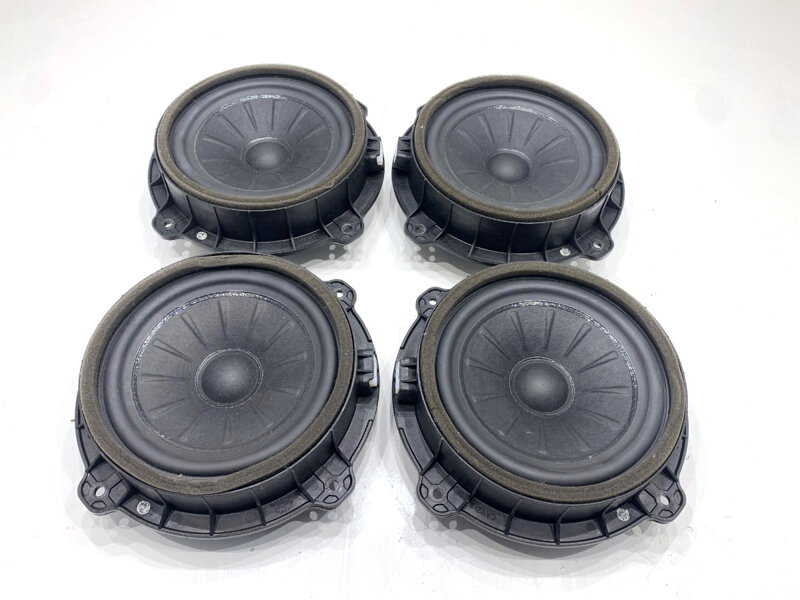 Reproduktory sada Hyundai Tucson (TL, TLE) 2015 - 2022 96330-D3000