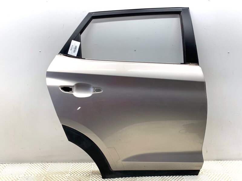 Dveře pravé zadní Hyundai Tucson (TL, TLE) 2015 - 2022 Y3Y