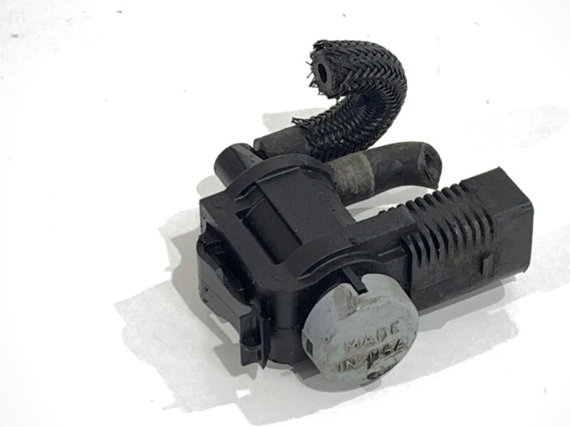 Ventil podtlaku Audi Q8 (4MN) 2018 - 2022 1K0906283A