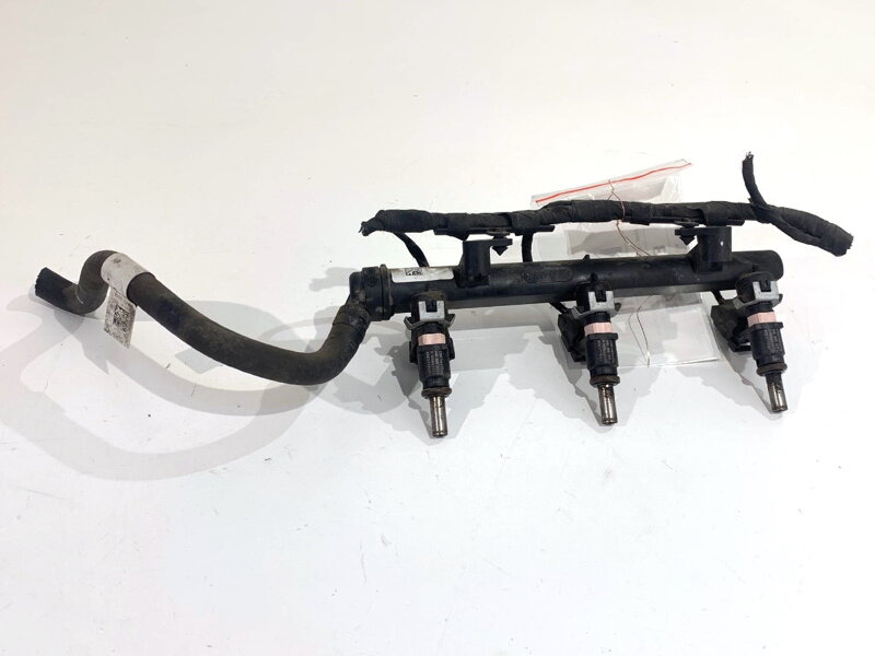 Vstřikovací rampa Skoda Fabia III (NJ3) 2014 - 2022 04C133313AH