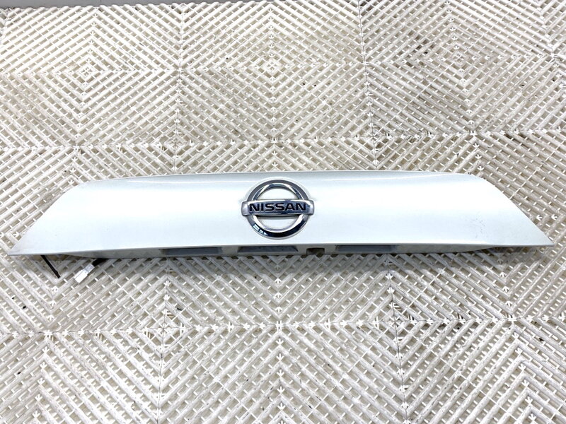 Lišta víka kufru zadní Nissan Qashqai II SUV (J11, J11_) 2013 - 2022 240844EA0A