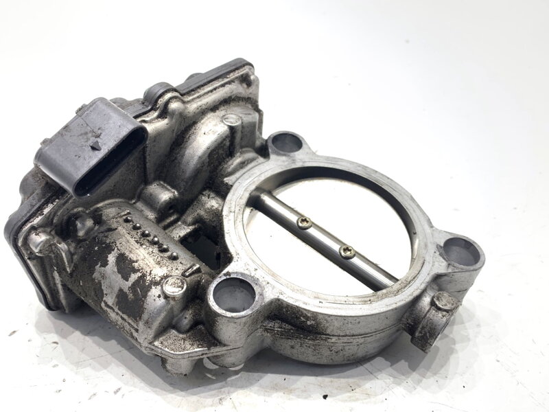 Škrticí klapka BMW 5 (G30, F90) 2016 - 2022 7619008