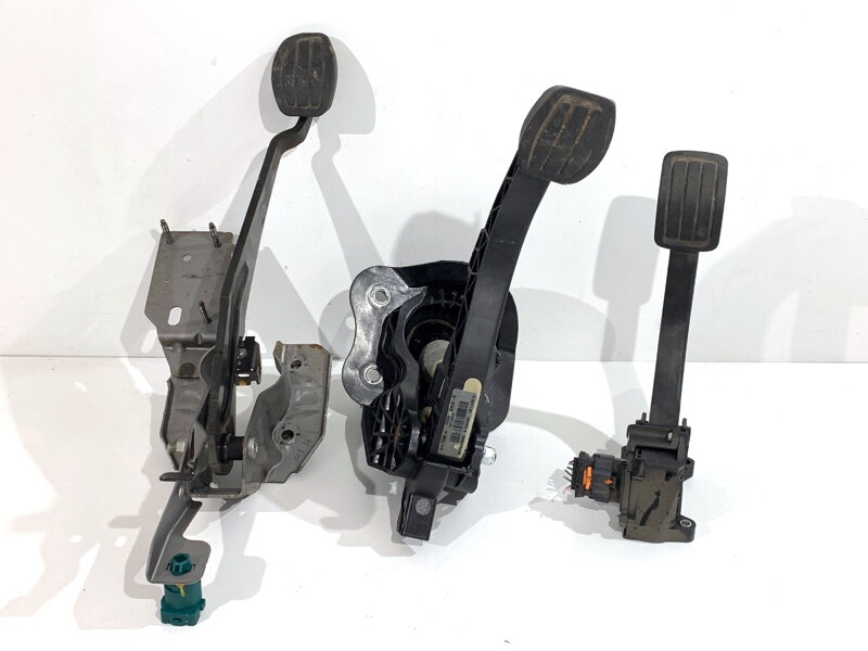 Pedály Peugeot 308 SW II (LC_, LJ_, LR_, LX_, L4_) 2014 - 2021 9676728880 9674829180