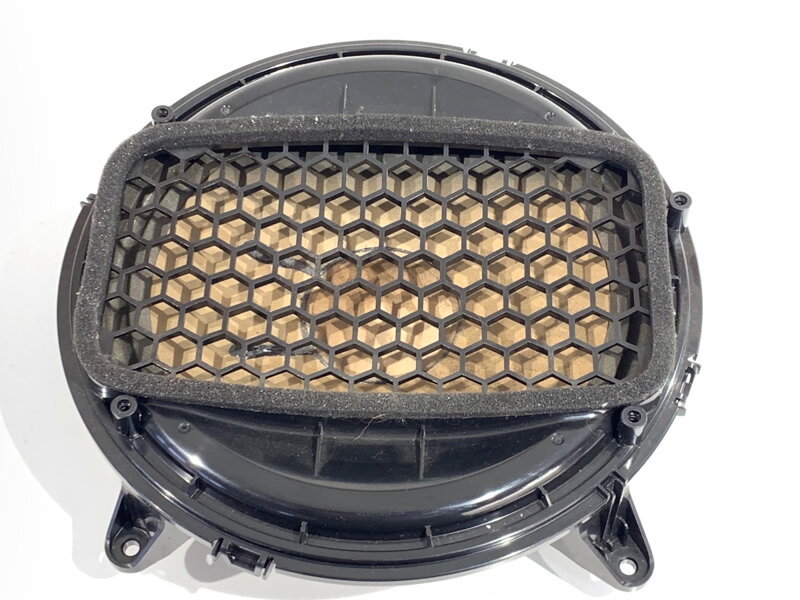 Subwoofer Audi A3 Limousine (8VS, 8VM) 2013 - 2022 8V0035412B