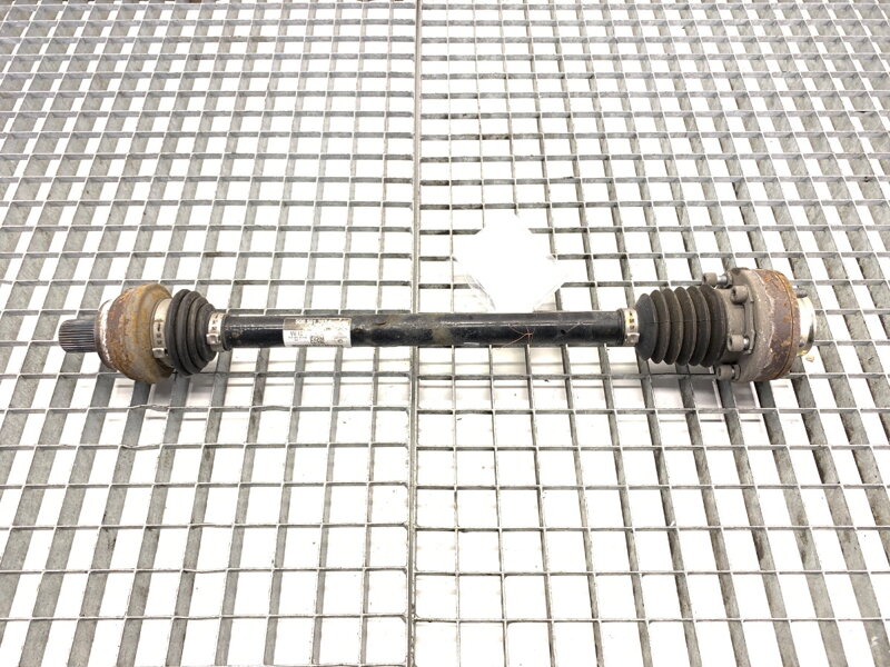 Poloosa levá zadní Audi A3 Limousine (8VS, 8VM) 2013 - 2022 5Q0501203A