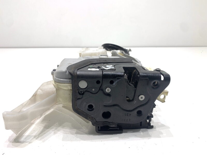 Zámek dveří levý přední VW Passat B7 Variant (365) 2010 - 2015 3C1837015A