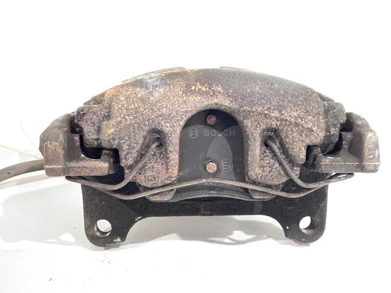 Brzdový třmen pravý přední VW Passat B7 Variant (365) 2010 - 2015