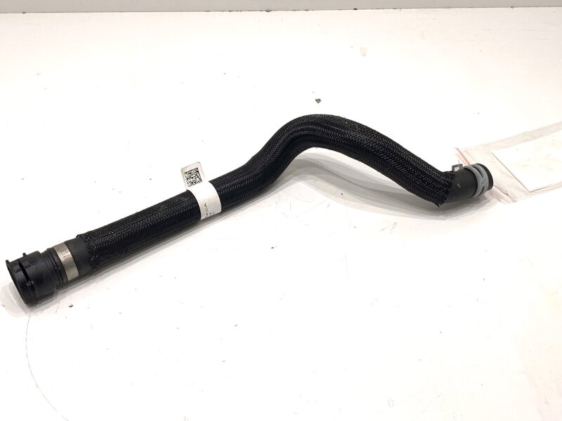 Potrubí vody Land Rover Range Rover Evoque (L551) 2018 - 2022 K8D2-8B504-CA
