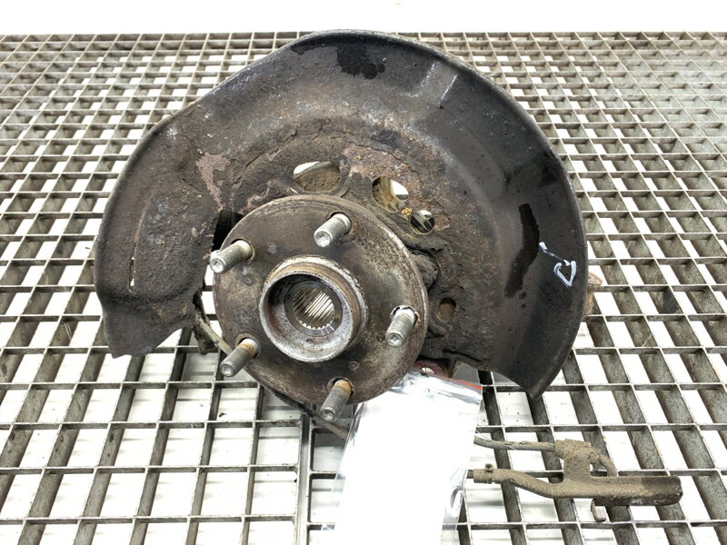 Otoč pravá přední Toyota Auris (_E18_) 2012 - 2018