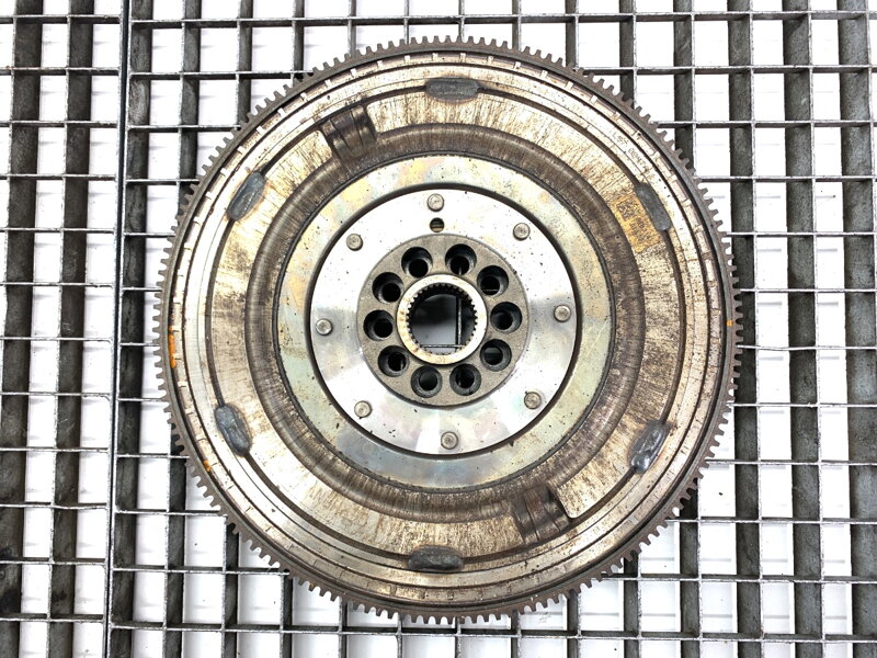 Kolo dvojhmotnostní Porsche Panamera (970) 2009 - 2017 97011402022