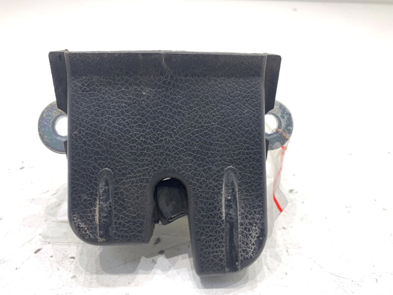 Zámek víka kufru zadní VW Golf Plus V (5M1, 521) 2004 - 2013 3C9827645A