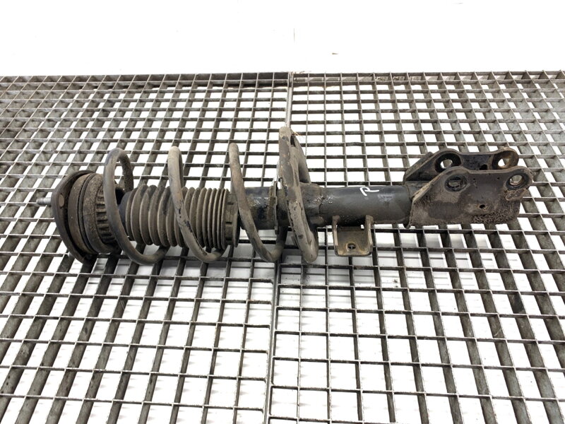 Tlumič pravý přední S pružinou Mazda 3 Sedan (BM_, BN_) 2013 - 2022