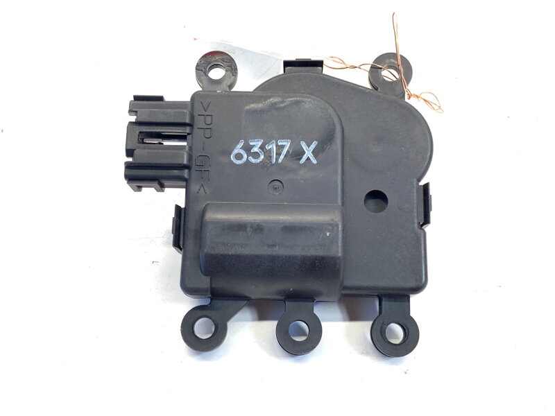 Motor radiátoru topení Mazda 3 Sedan (BM_, BN_) 2013 - 2022