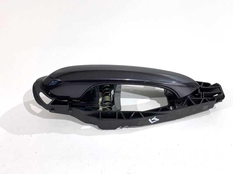 Klika vnější levá zadní BMW 5 (G30, F90) 2016 - 2022 9881775