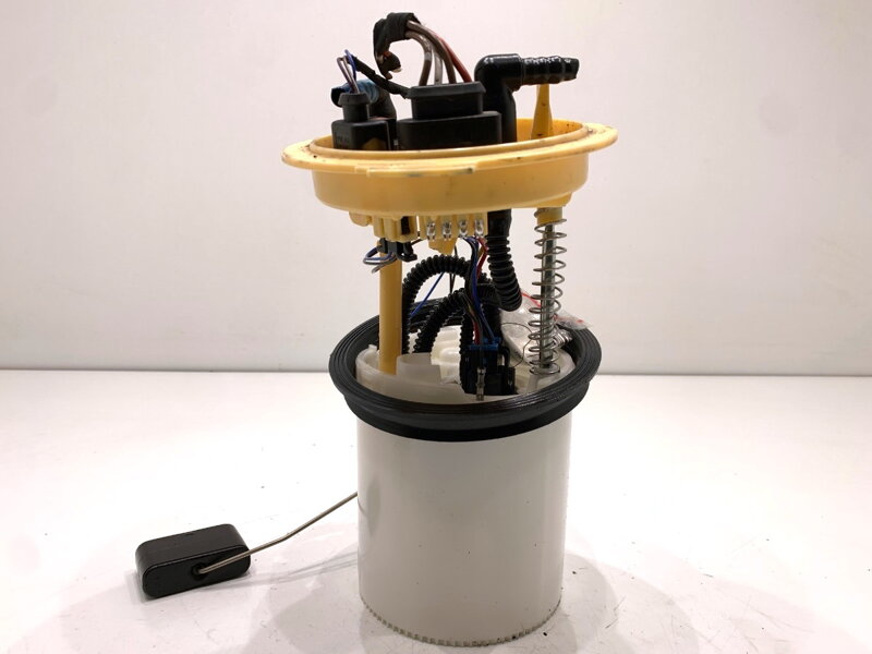 Palivové čerpadlo Skoda Octavia IV Combi (NX5) 2019 - 2022 5Q0919050BC