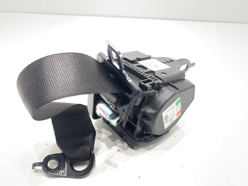 Bezpečnostní PÁS pravý zadní BMW 5 (G30, F90) 2016 - 2022 639708700D