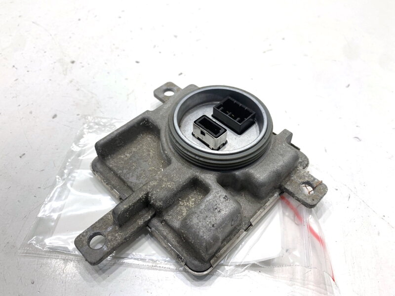 Řídicí jednotka xenon Seat Alhambra (710, 711) 2010 - 2022 8K0941597E