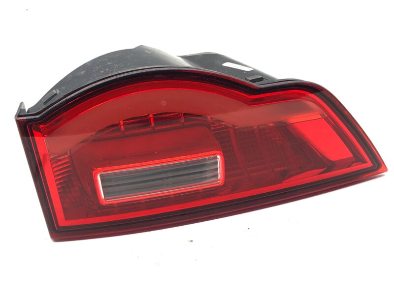 Světlo pravé zadní vnitřní Jaguar F-pace (X761) 2015 - 2022 HK83-15K272-AA