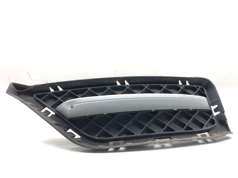 Mřížka nárazníku levá přední BMW X1 (E84) 2009 - 2015