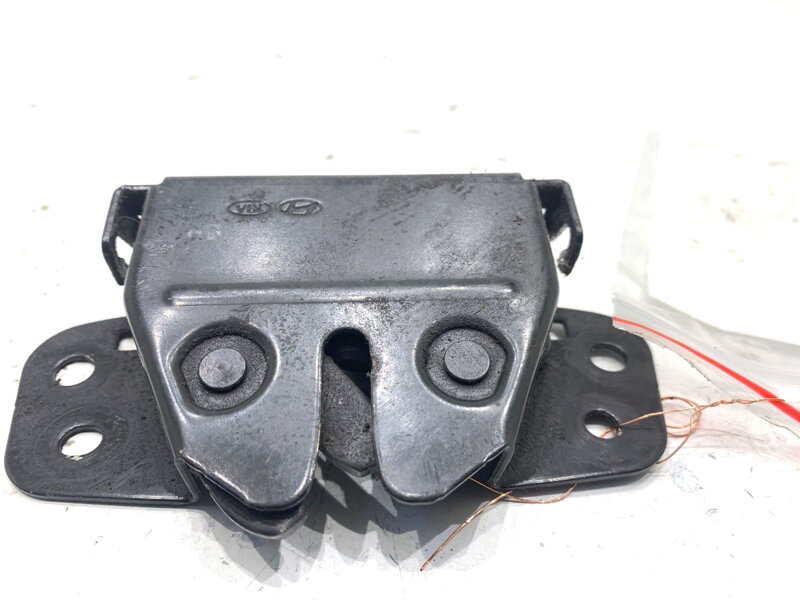 Zámek kapoty přední Hyundai IX35 (LM, EL, ELH) 2009 - 2022