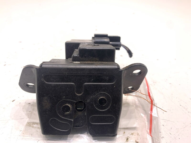 Zámek víka kufru zadní Hyundai IX35 (LM, EL, ELH) 2009 - 2022 81230-2S000