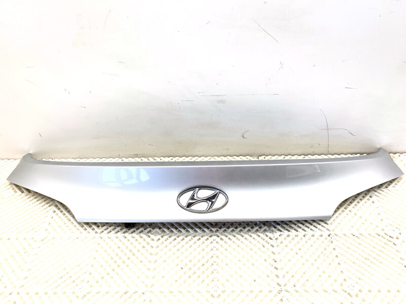 Lišta víka kufru zadní Hyundai IX35 (LM, EL, ELH) 2009 - 2022 87371-2S000