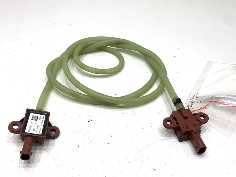 Čidlo ochrany chodců BMW 5 Touring (G31) 2017 - 2022 9337656